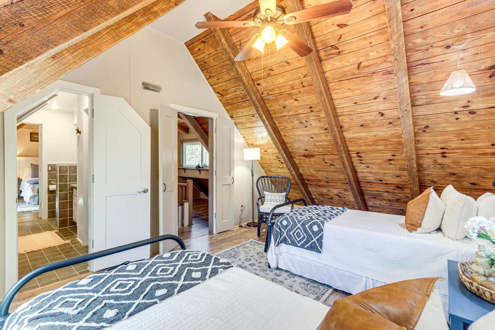 Dog-Friendly Hiawassee Cabin With Decks And Fire Pit! Exteriér fotografie