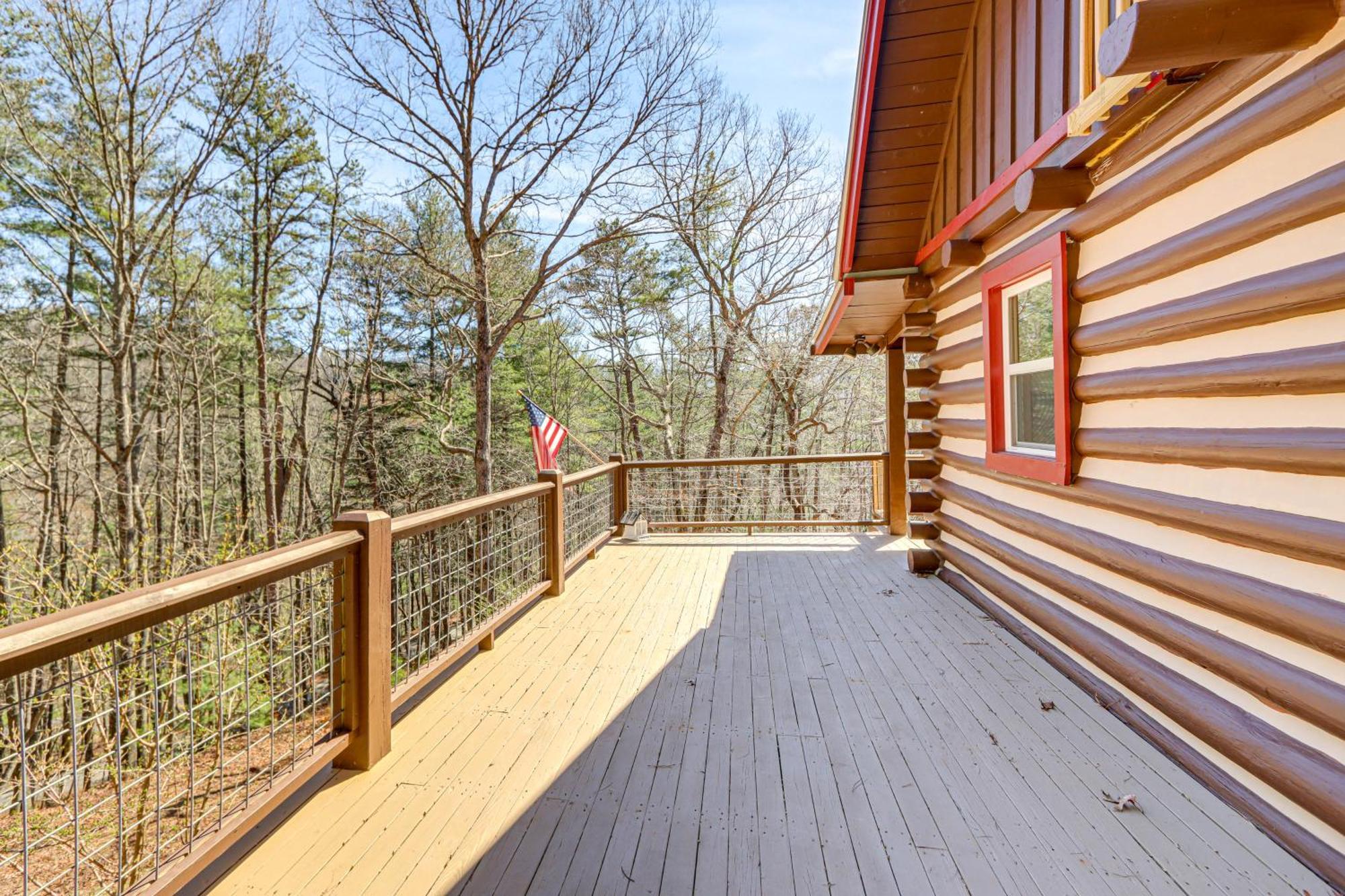 Dog-Friendly Hiawassee Cabin With Decks And Fire Pit! Exteriér fotografie